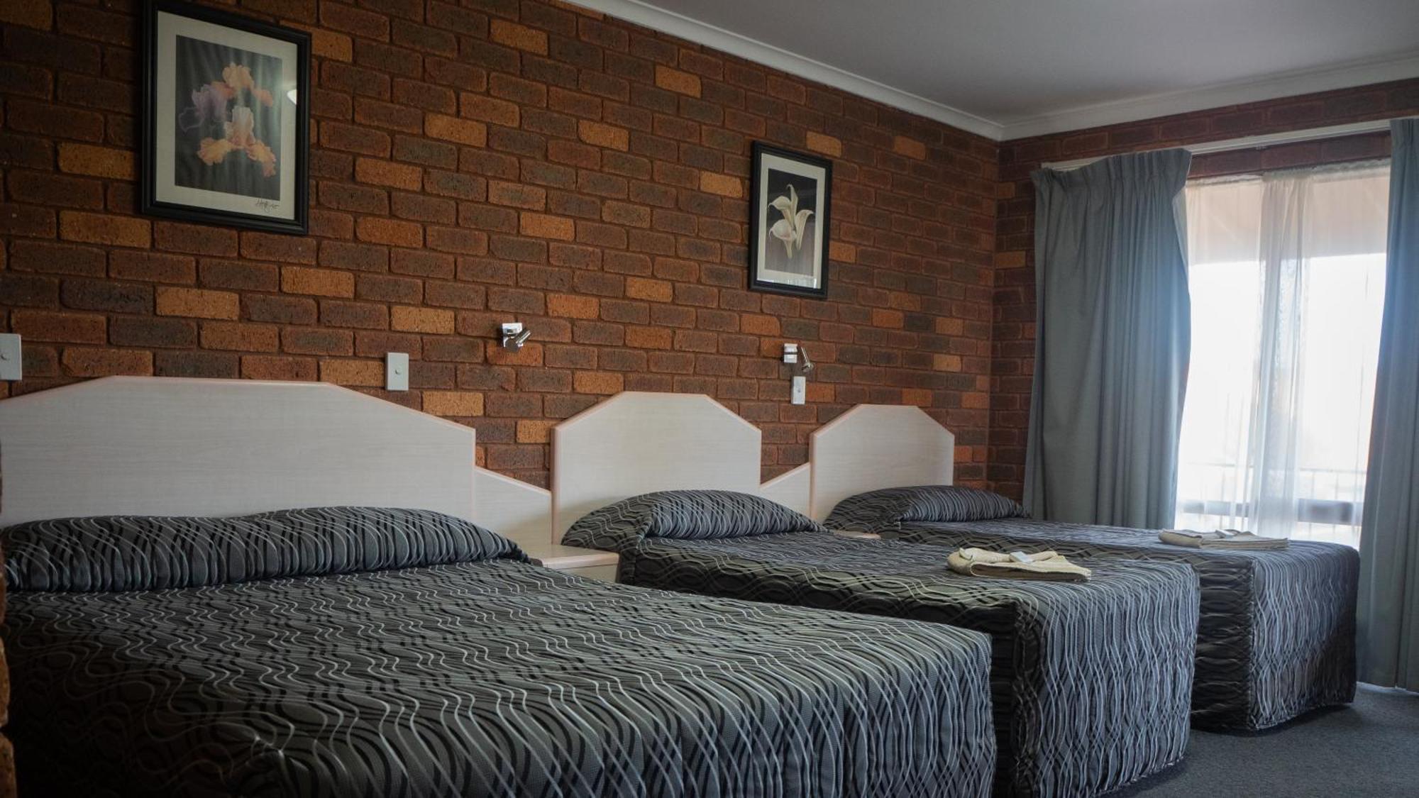 Yambil Inn Гріффіт Екстер'єр фото